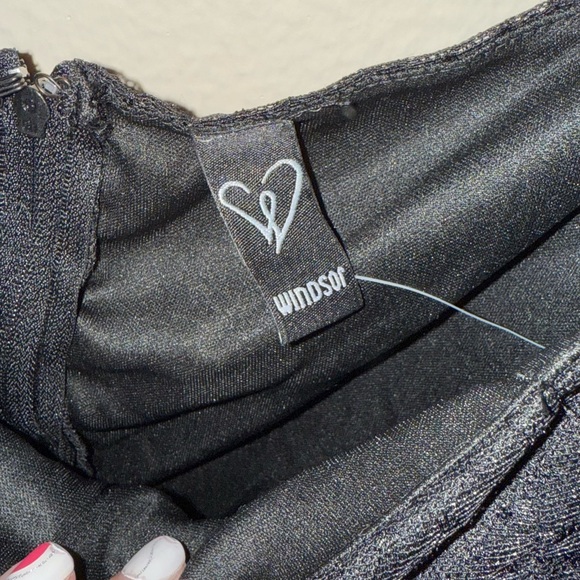 Windsor Black Sheer Long Sleeve Blouse - Picture 2 of 5